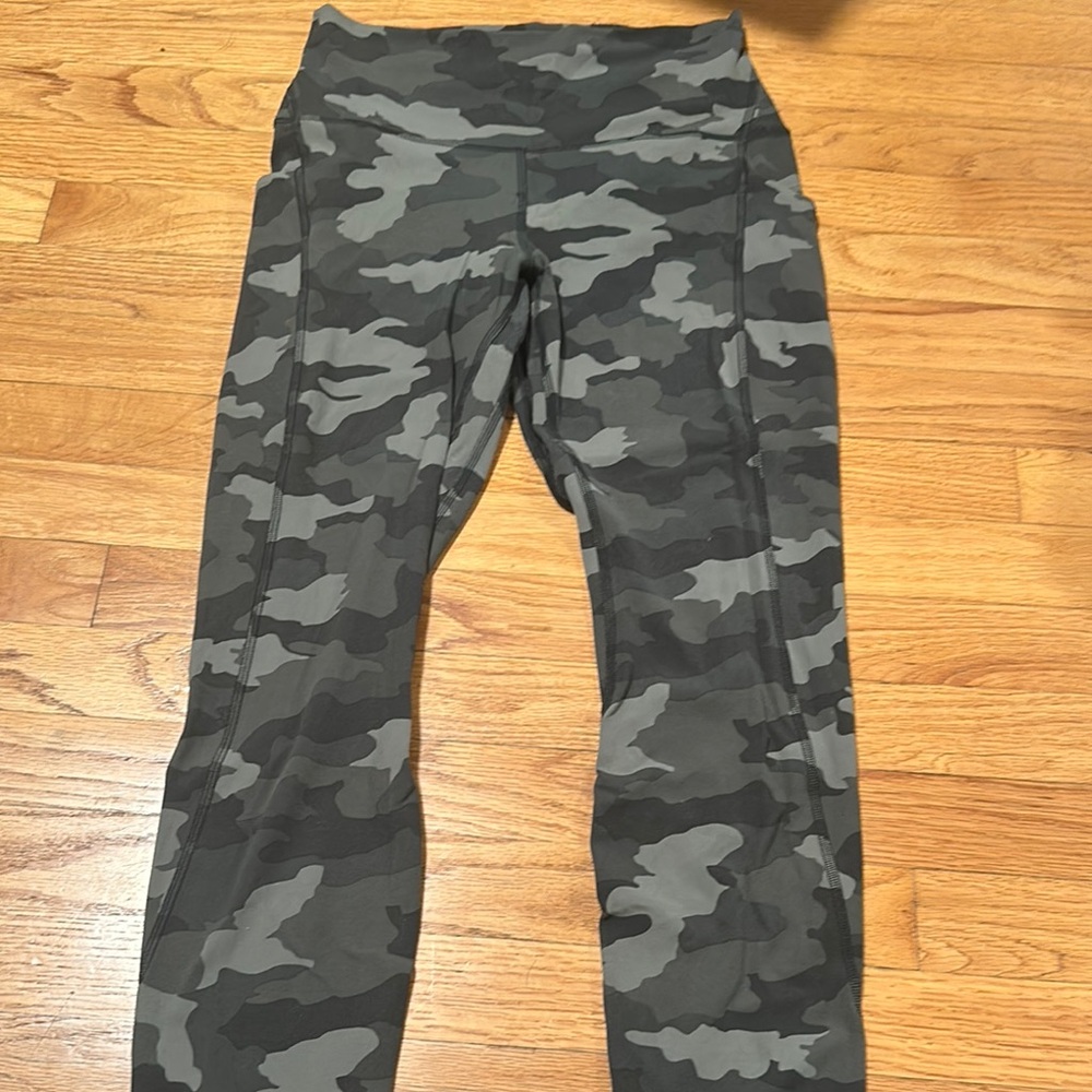 Lululemon Align Pants (with pockets, 28 inch) Green Camoflauge
